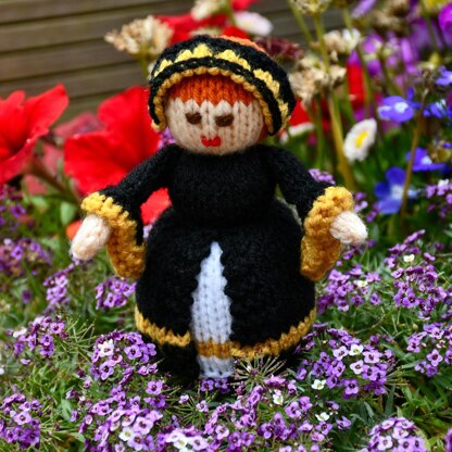 Katherine of Aragon Doll Knitting Pattern - Toy Knitting Pattern