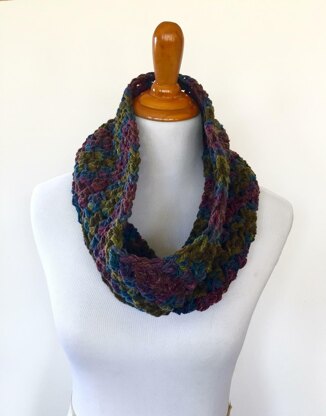 Night in Paris Cowl