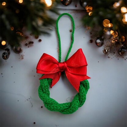 Xmas Wreath and Pine Cone Charm