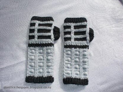 Dalek-Inspired Fingerless Gloves