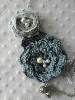 Winter Roses Necklace