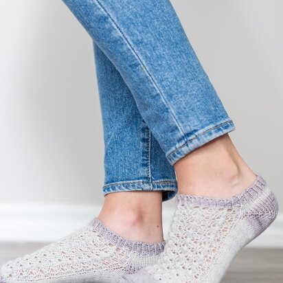 Vertical Lace Sock - knitting pattern