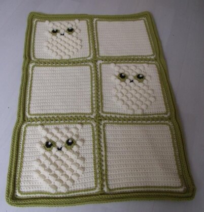Blanket with Bobble Owl