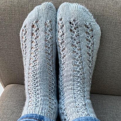 Pretty Feet 1 - knitting pattern