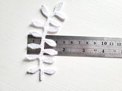 Crochet vine pattern