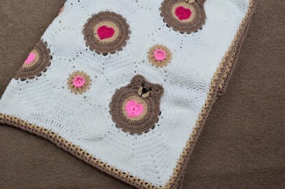 Be my Valentine bear crochet blanket