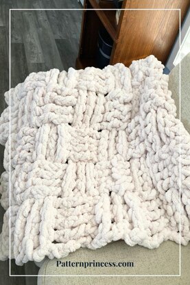 2-Day Chunky Throw Blanket
