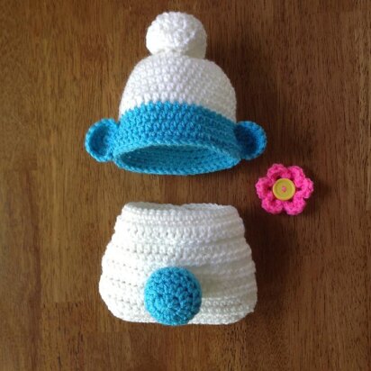 Newborn Hat and Diaper Set