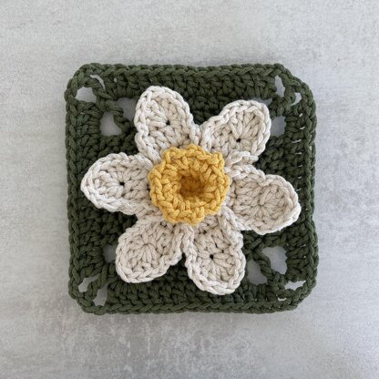 Daffodil Granny Square