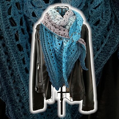 Triangular Scarf "Erigone"