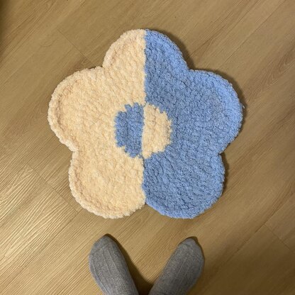 PDF Crochet Rug Pattern – 5-Petal Flower Rug, Colorful Pet Mat, Handmade Crochet Floor Decor DIY