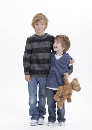 Kids Jumpers in Patons Wool Blend Aran - 3755