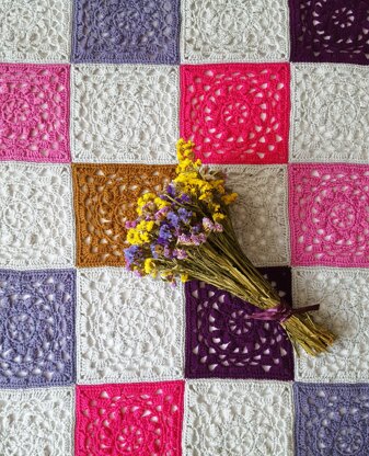 Holi Granny square Blanket