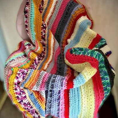 Higglegy piggledy crocheted blanket