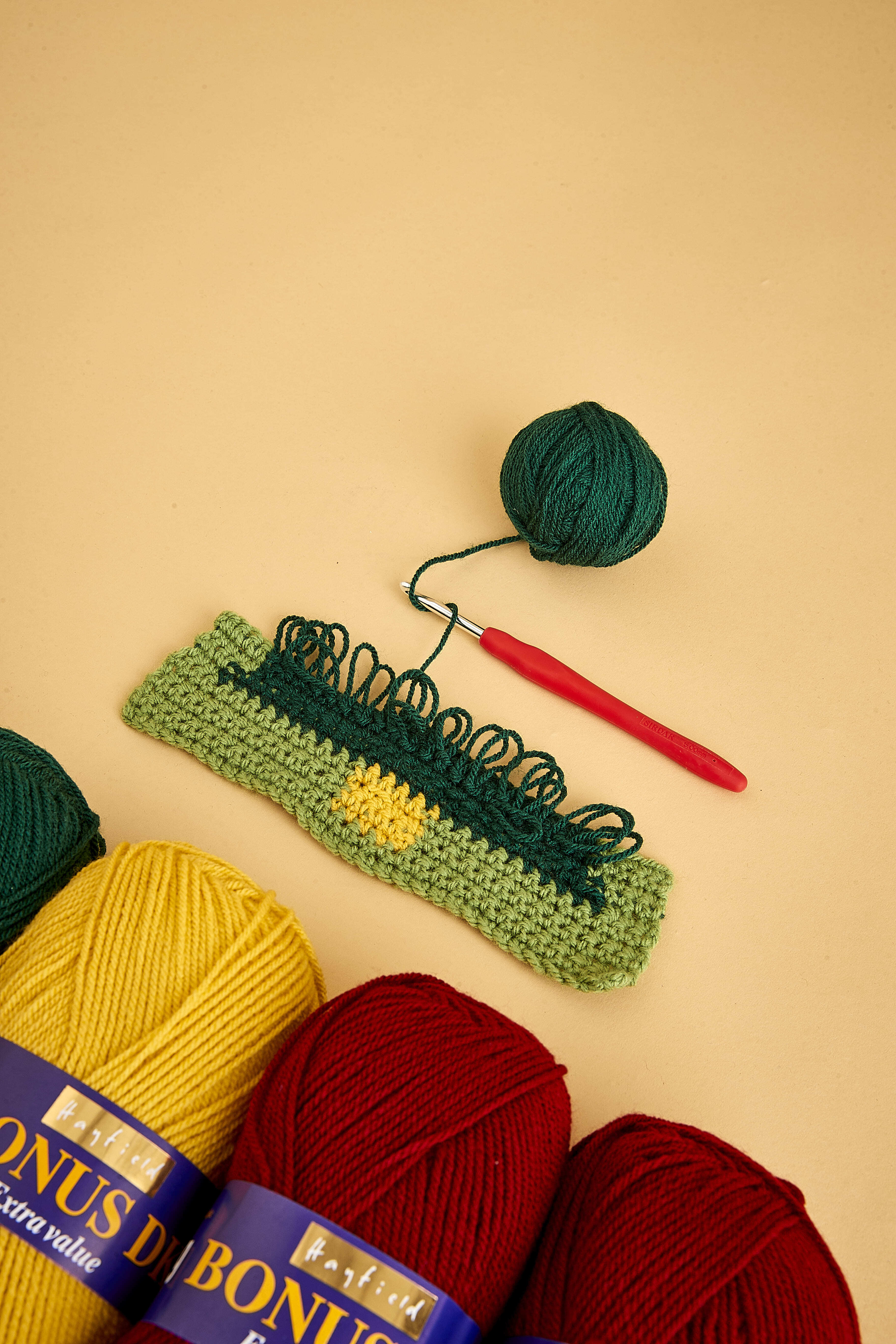 Sirdar NOËL Christmas CAL - view 3