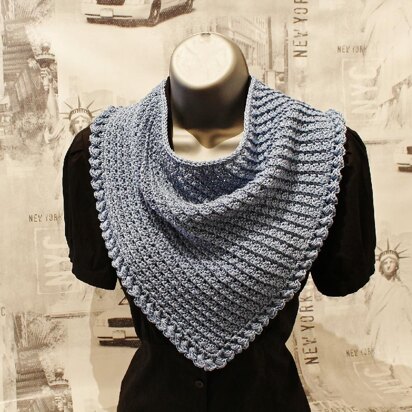 Ridged Kerchief-Style Cowl