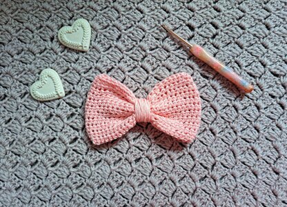 Crochet Feminine Bow Pattern