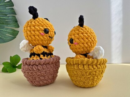Bumble Bee Pop Up Amigurumi
