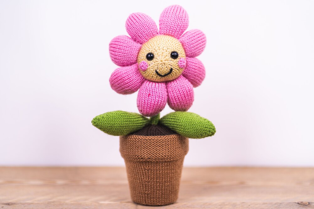 Flower in a Pot in Deramores Studio DK - Downloadable PDF | LoveCrafts