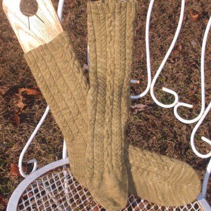 Anchors Aweigh: A  Men's Sock Pattern