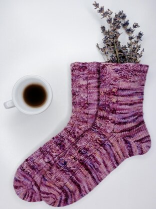 Cabled Glint Socks