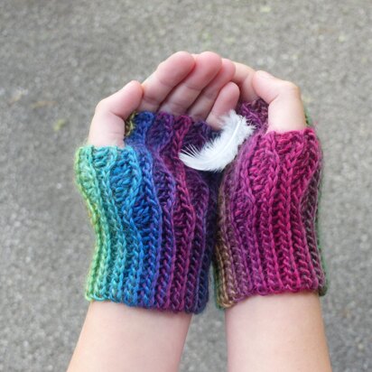 Pennine Wave Fingerless Gloves