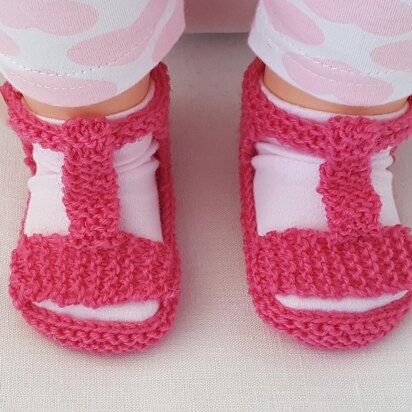 Anthea - 4ply sandals for babies