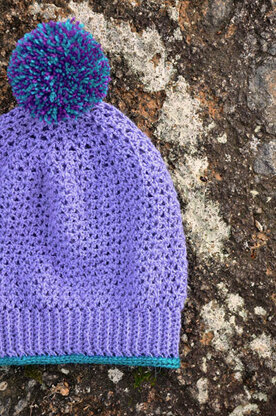 Thistle Hat in Universal Yarn Finn - Downloadable PDF