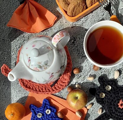 Crochet Halloween Pumpkin Coasters