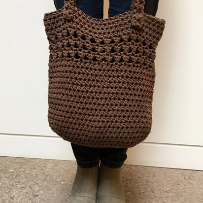 Crochet Bag Pattern: Timeless Tote