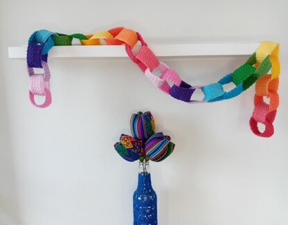 Crochet Paper Chain