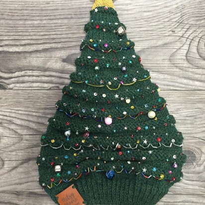 Christmas Tree Hat - knitting pattern