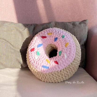 Donut Cushion - Mobius