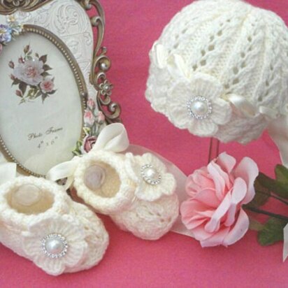 Lace Knitting Pattern Baby Hat and Baby Shoes