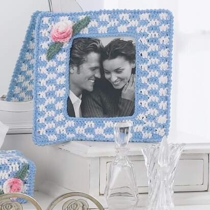 Picture Frame in Lily Sugar 'n Cream Solids