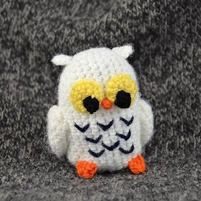 Henry the Snowy Owl Crochet Pattern