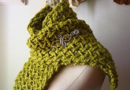 Embraceable Cowl / Scarf