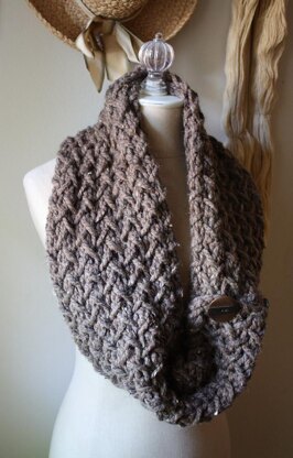 Embraceable Cowl / Scarf