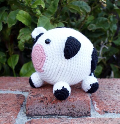 Roly Poly Cow Amigurumi