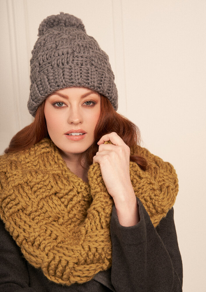 Women's Chunky Knit Hat Scarf Set