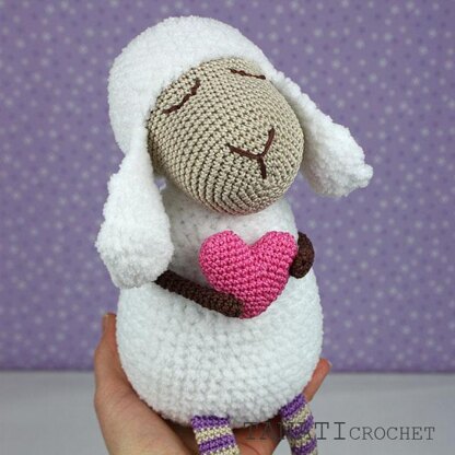 Crochet Pattern of "Lamb Heart"