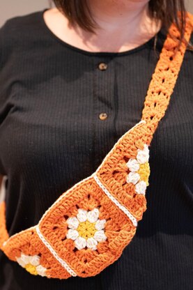 Daisy Granny Square Bum Bag