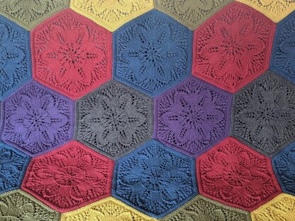 Blooming Hexagons Worsted