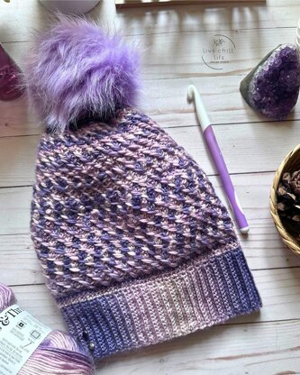 Violet spiral hat