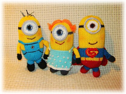 A crowd of Minions - knitted using the same knitting pattern!