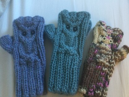 Owl fingerless mitts