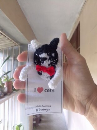 Postcards for the heart “TUXEDO CAT”