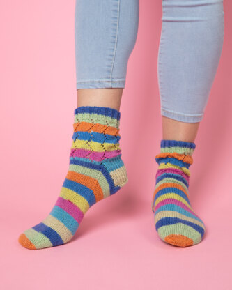 Wavy Woods Socks - Free Knitting Pattern in Paintbox Yarns Socks