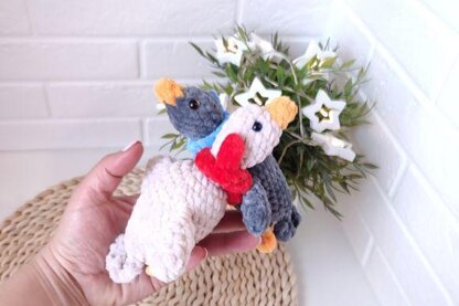 Crochet PATTERN Goose keychain, Duck Amigurumi, Crochet goose pattern, crochet duck, Mini Goose Animal