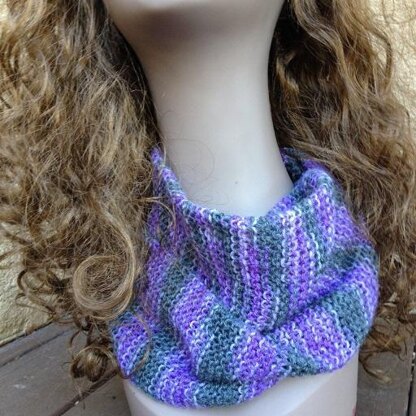 Cowls and Infinity Scarves eBook - 6 loom knit patterns